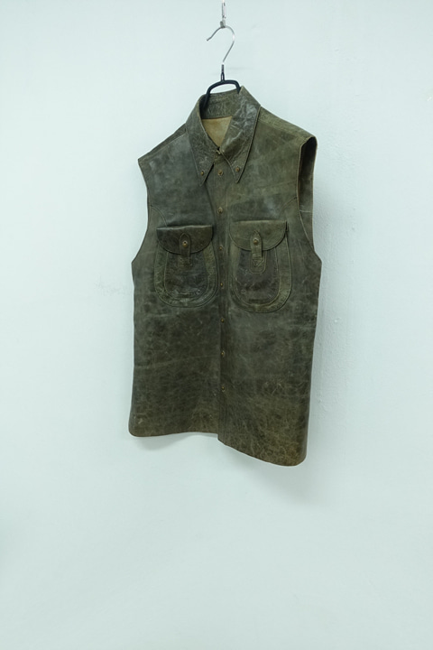 OBELISK - horse leather vest
