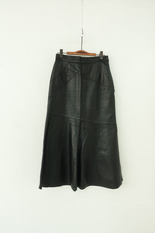AMORETTI made in italy - leather skirt (24)