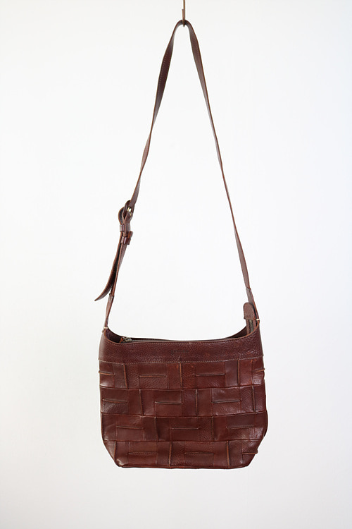 JENTEN - cow leather weaving cross bag