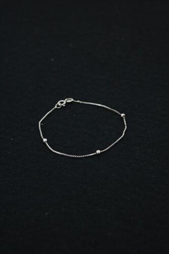 women&#039;s silver bracelet